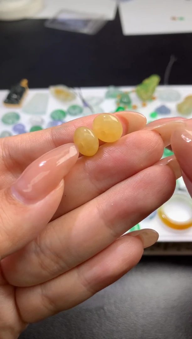 未镶嵌定制翡翠毛货