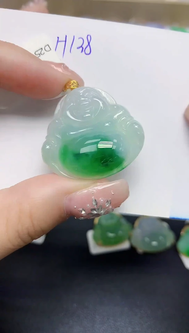 颈饰18K金镶嵌翡翠天然缅甸翡翠A货翡翠百元以上9元证书费自理