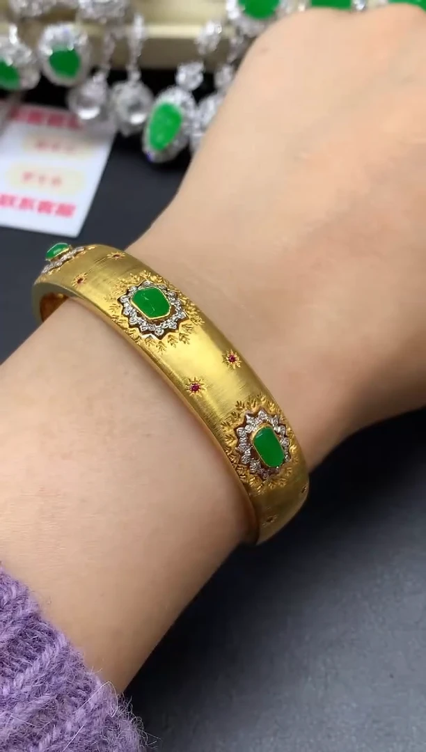 18K金镶嵌手镯翡翠836-中国好珍宝