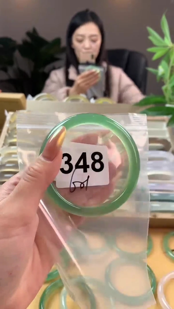 【闪购商品】玛瑙/玉髓手镯未镶嵌348