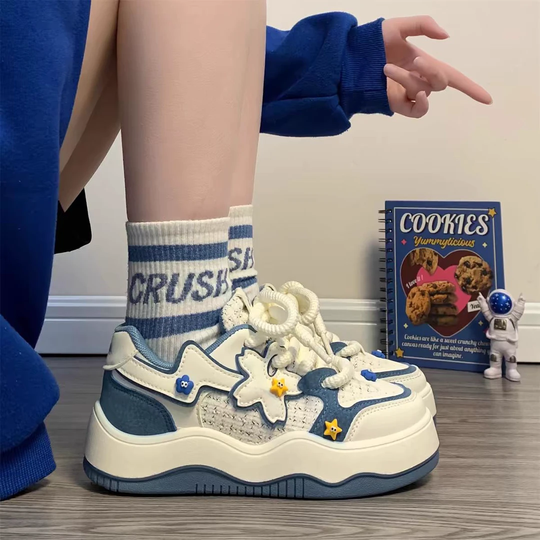 多巴胺星星厚底小白鞋女2025夏新款透气休闲鞋休闲百搭学生板鞋