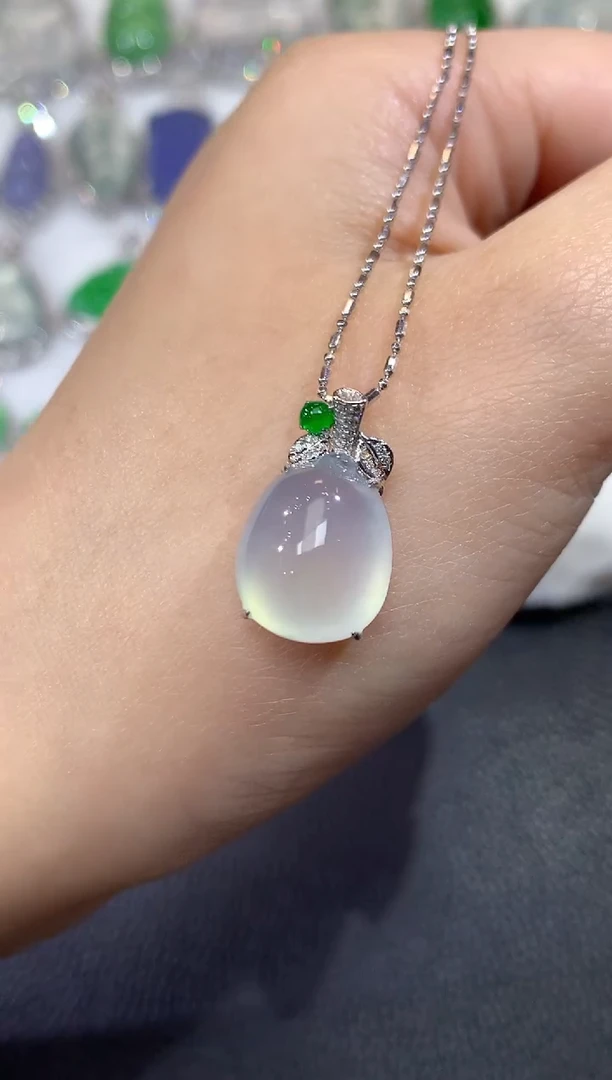 吊坠(不含链)18K金镶嵌翡翠A13