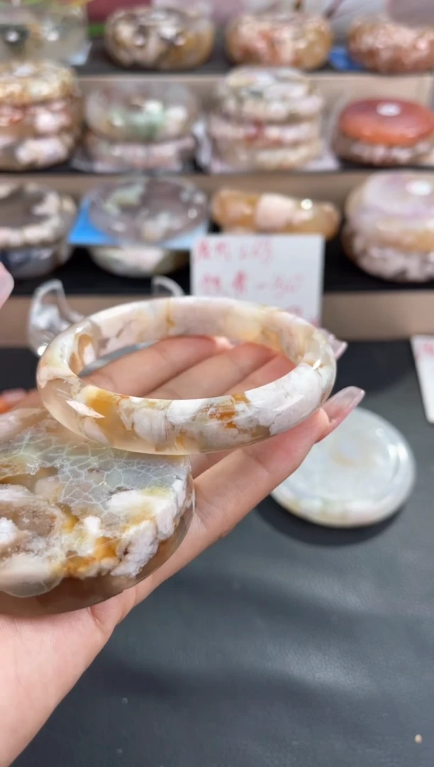 未镶嵌手镯石英质玉61