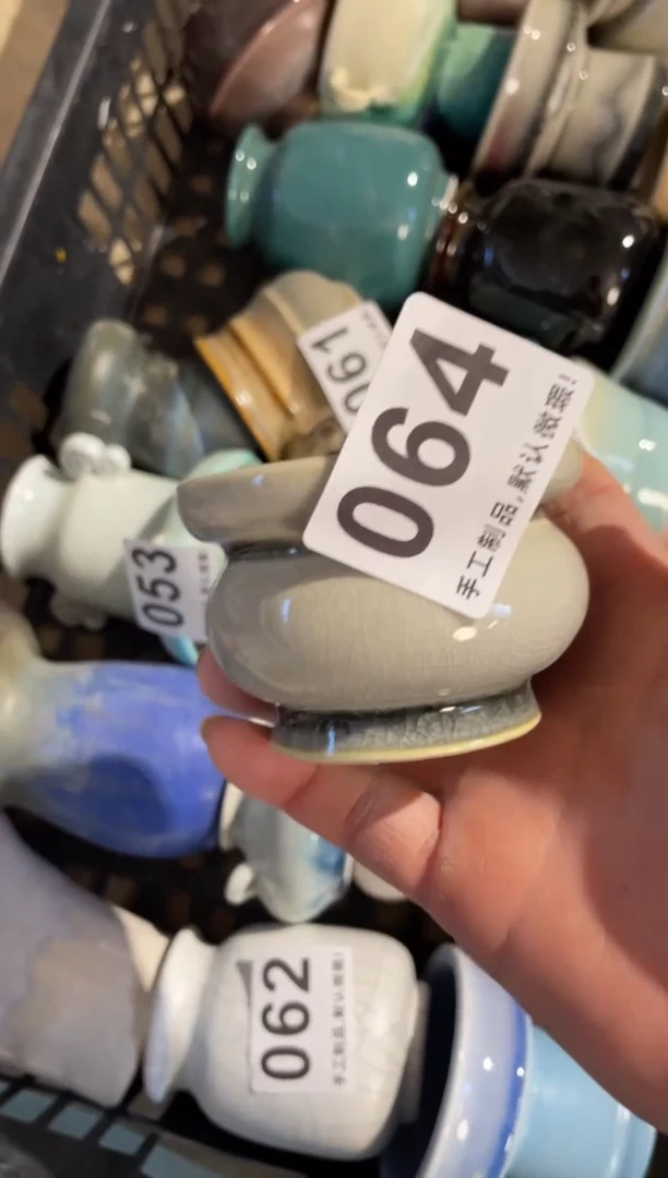 【闪购商品】摆件064瑕疵知木小芳花盆编号