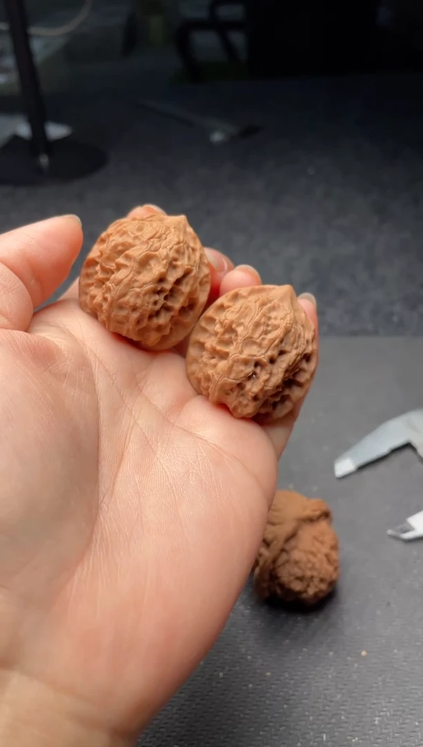 把件文玩核桃w240 玲珑  33尺