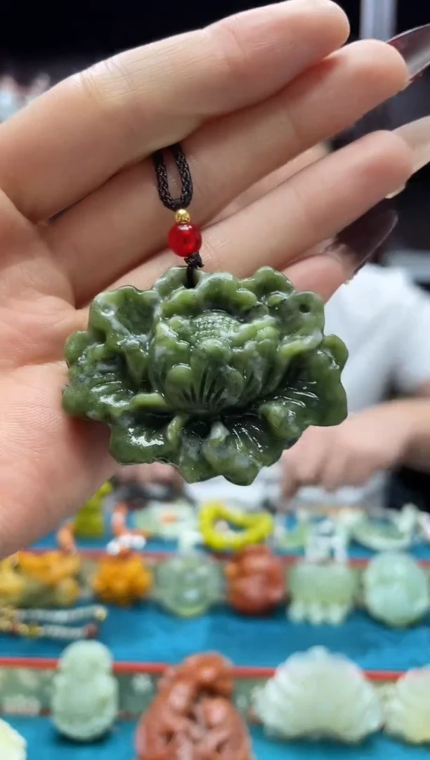 未镶嵌岫玉吊坠·