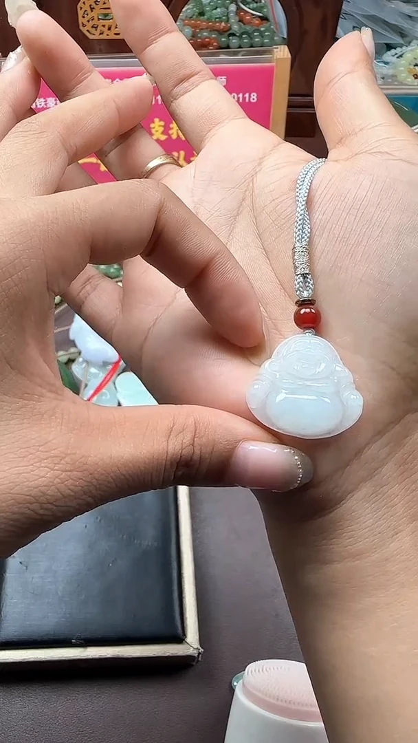 颈饰未镶嵌翡翠翡翠佛