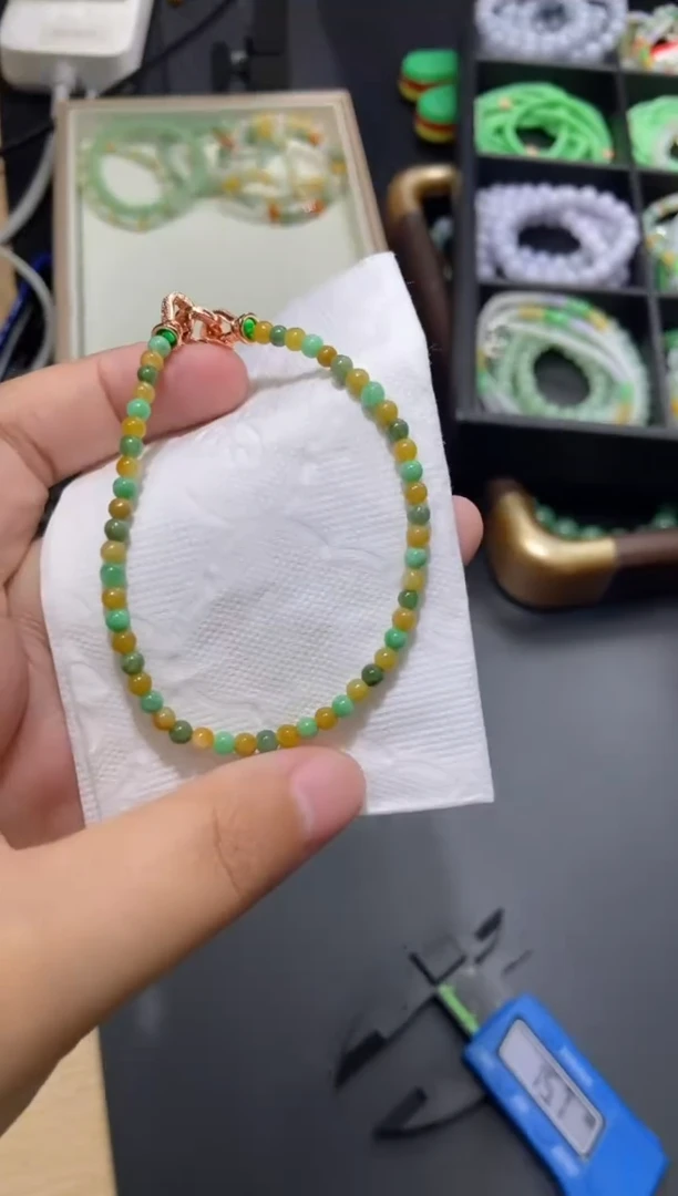 颈饰未镶嵌翡翠天然翡翠A货9多样性发一