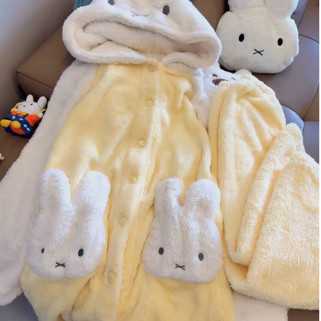 少女可爱兔连帽珊瑚绒睡袍冬季加绒加厚保暖可外穿宽松家居服