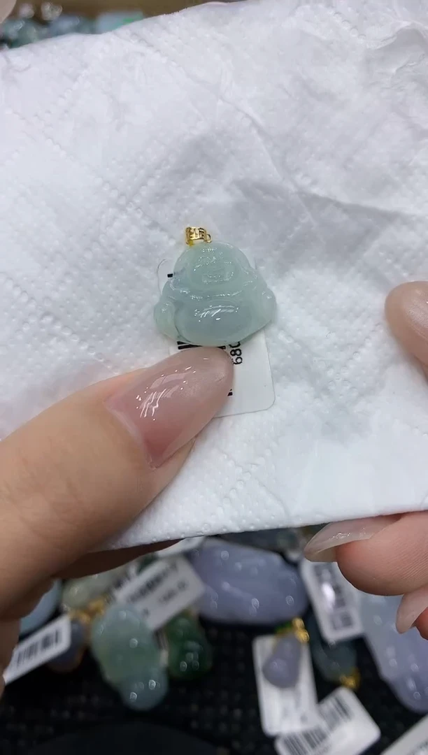 翡翠18K金镶嵌颈饰111111111111
