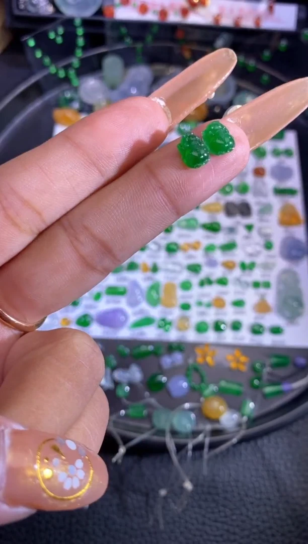 未镶嵌挂件翡翠貔貅