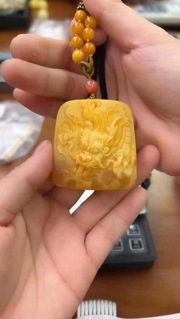 未镶嵌蜜蜡裸石蜜蜡吊坠