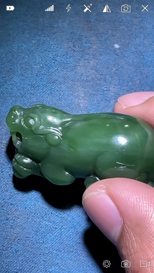 未镶嵌和田玉挂件LS 貔貅