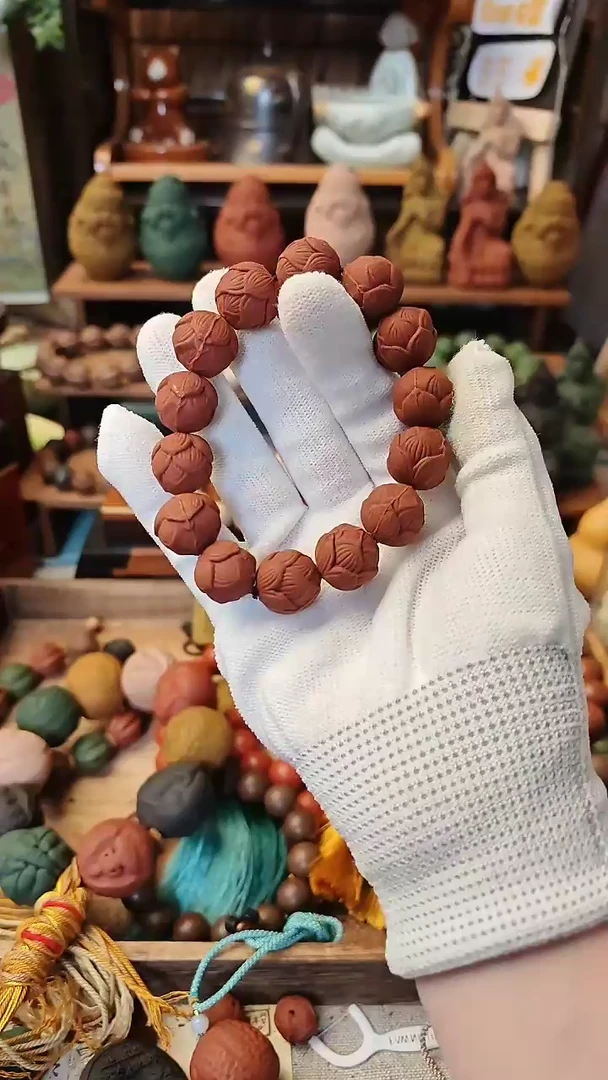 【闪购商品】五方红色莲花珠手串一条