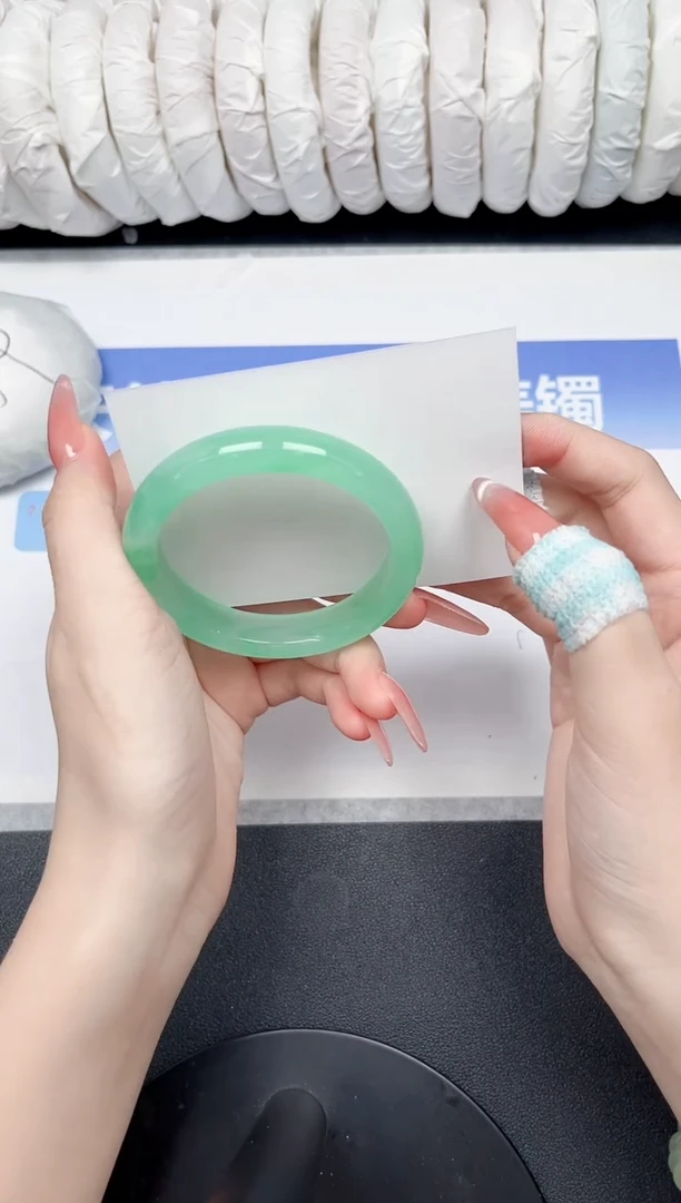 未镶嵌手镯石英质玉100-54.3