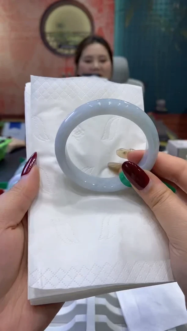 【闪购商品】翡翠手镯未镶嵌多人0008447