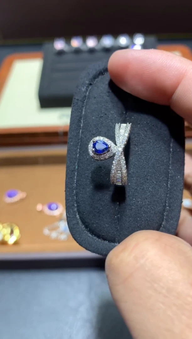 戒指蓝宝石未镶嵌P92