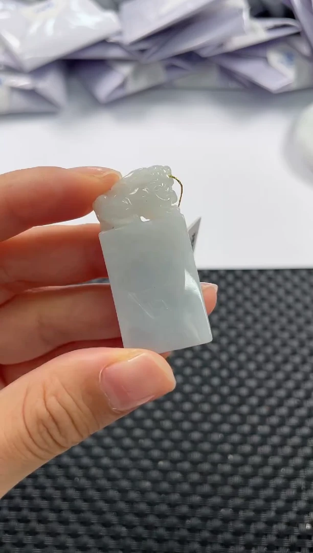 颈饰未镶嵌翡翠4949