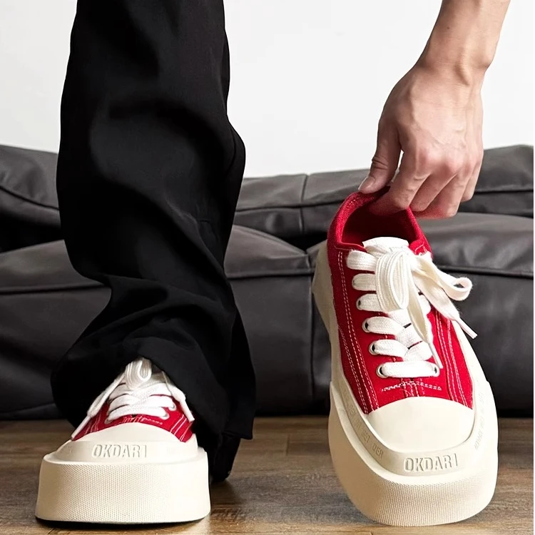 情侣同款方头厚底增高帆布鞋小众百搭复古红色板鞋夏季运动休闲鞋