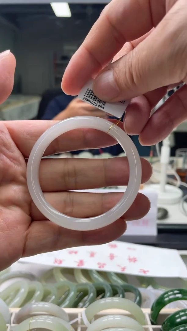 【闪购商品】和田玉手镯未镶嵌54-55圈口1484