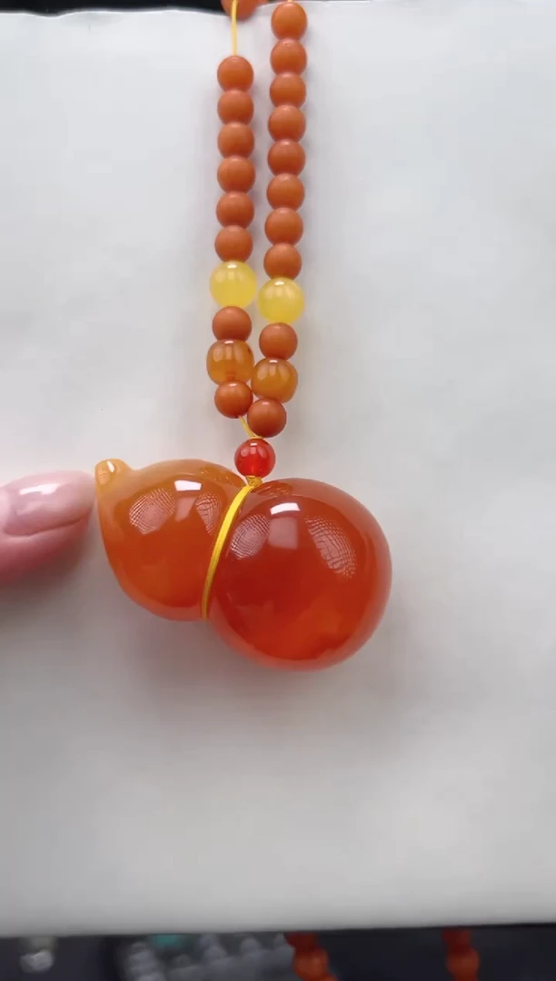 琥珀颈饰未镶嵌吊坠