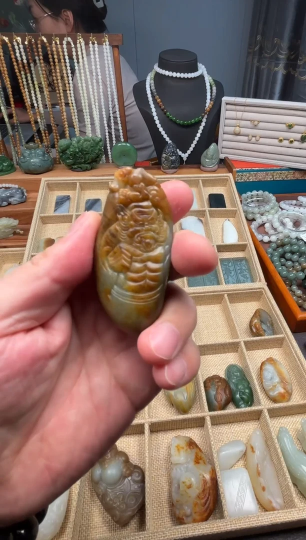 未镶嵌和田玉把件虎皮钟馗