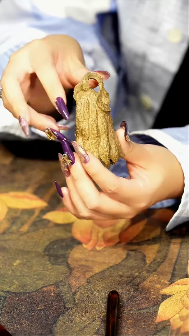 金丝楠喜****️【定】小佛手瓜 干料绿料阴沉木