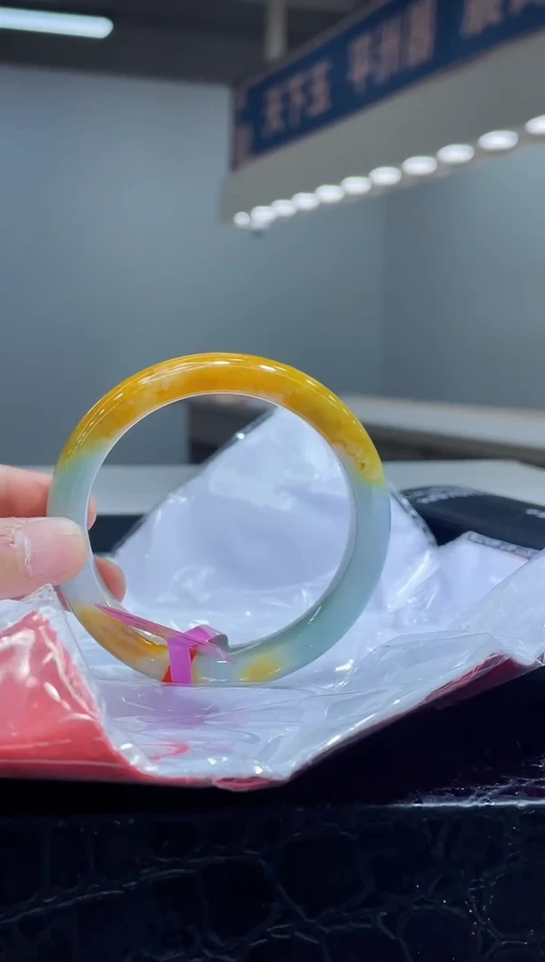 未镶嵌手镯翡翠3