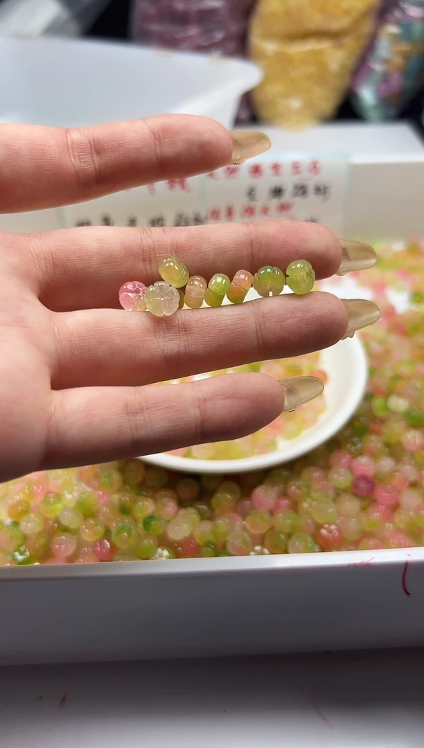 未镶嵌颈饰玛瑙/玉髓w2868水蜜桃五瓣花8mm*10颗
