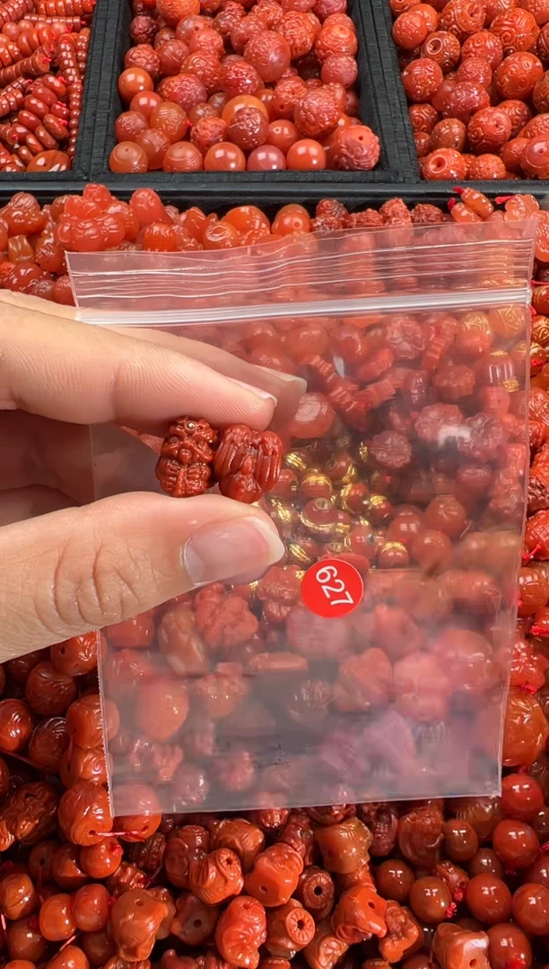 【闪购商品】南红玛瑙颈饰未镶嵌1