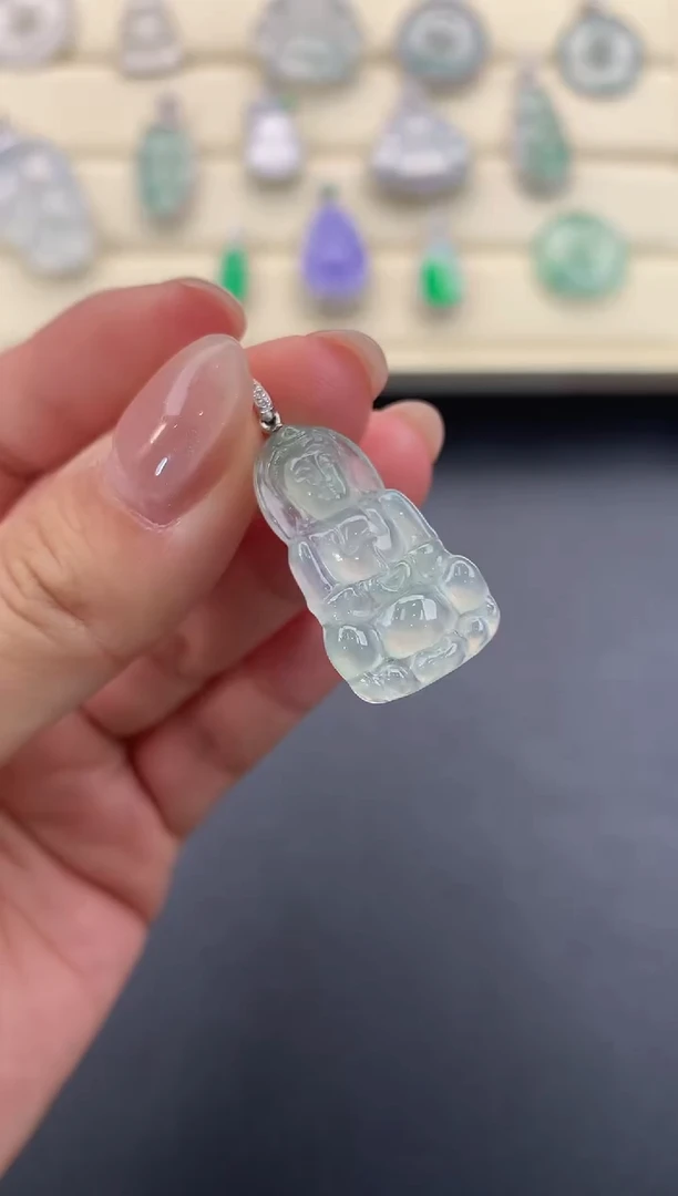 【闪购商品】翡翠颈饰18K金镶嵌D684    