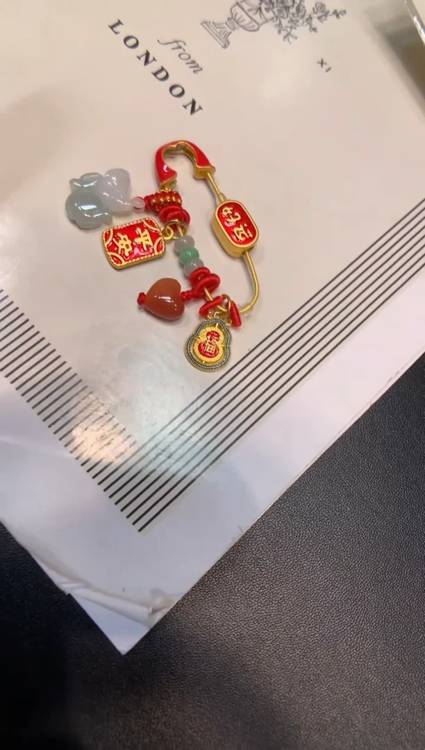 未镶嵌挂件翡翠兔兔