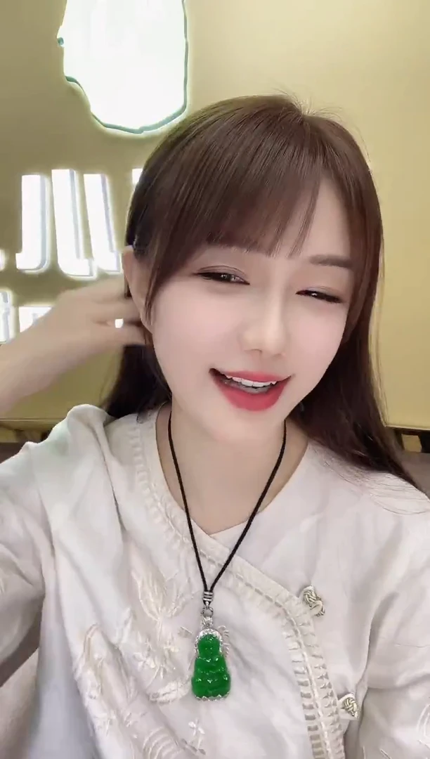 18K金镶嵌挂件翡翠海**g31032