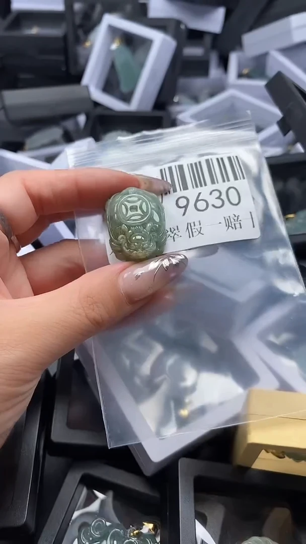 吊坠(不含链)未镶嵌翡翠9630