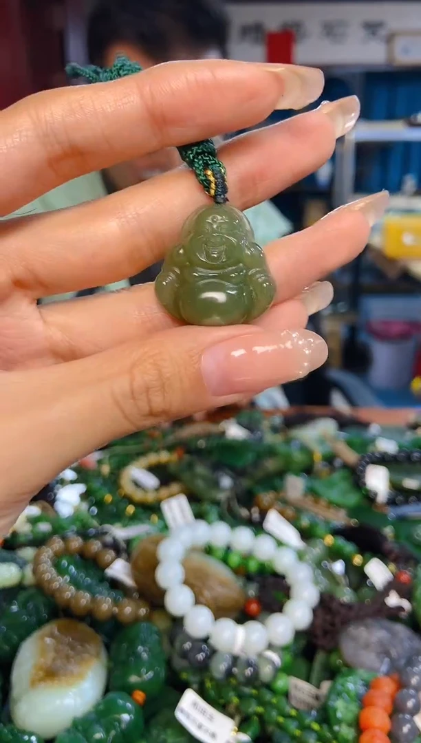 未镶嵌和田玉挂件1