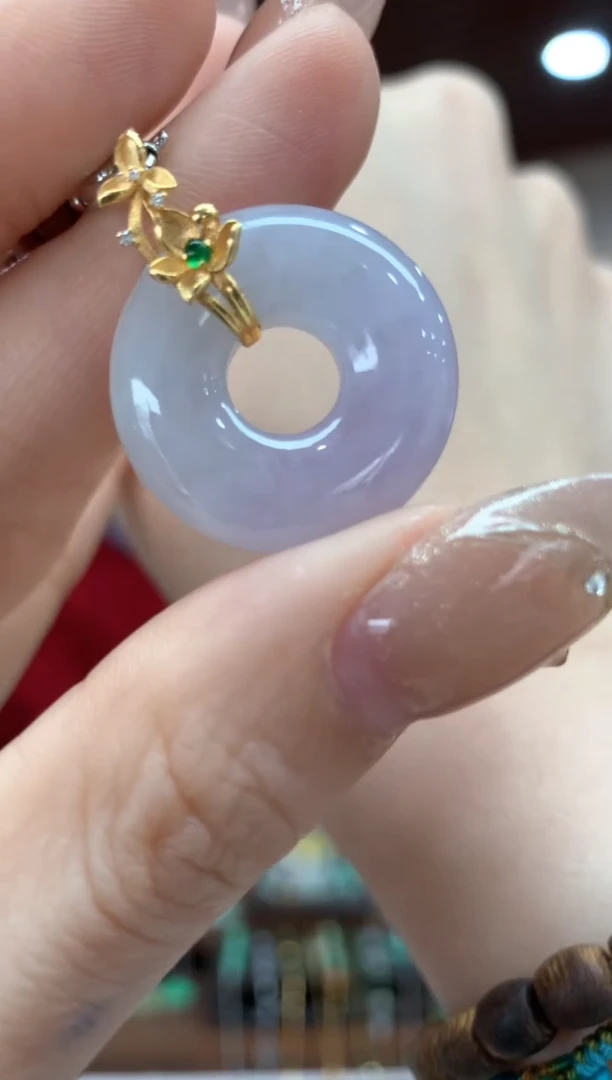 【闪购商品】翡翠吊坠(不含链)18K金镶嵌甜甜圈