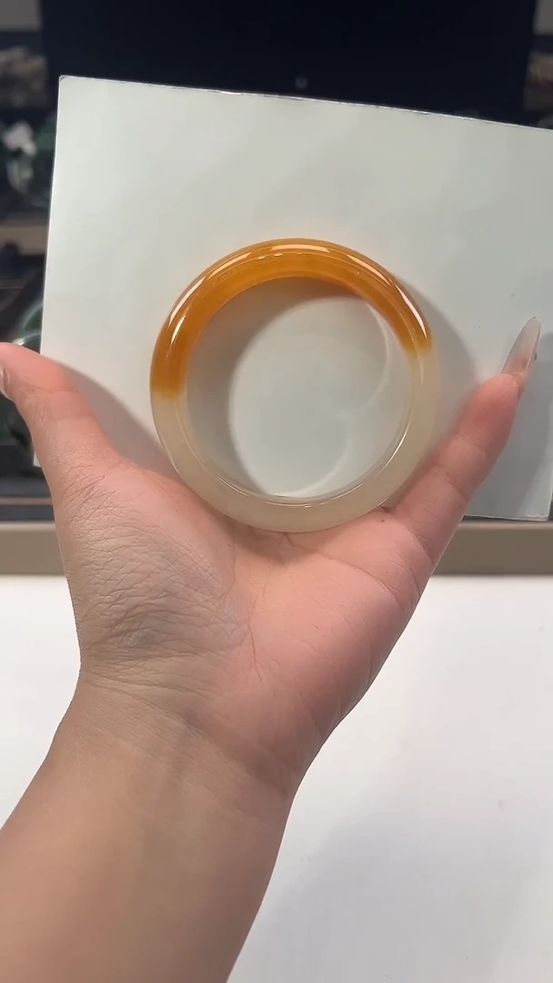 未镶嵌石英质玉（黄龙玉）手镯58圈口006