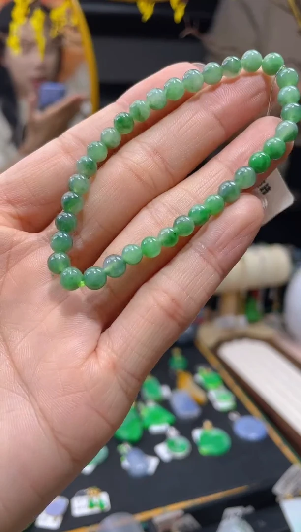 【闪购商品】翡翠颈饰未镶嵌假一赔三