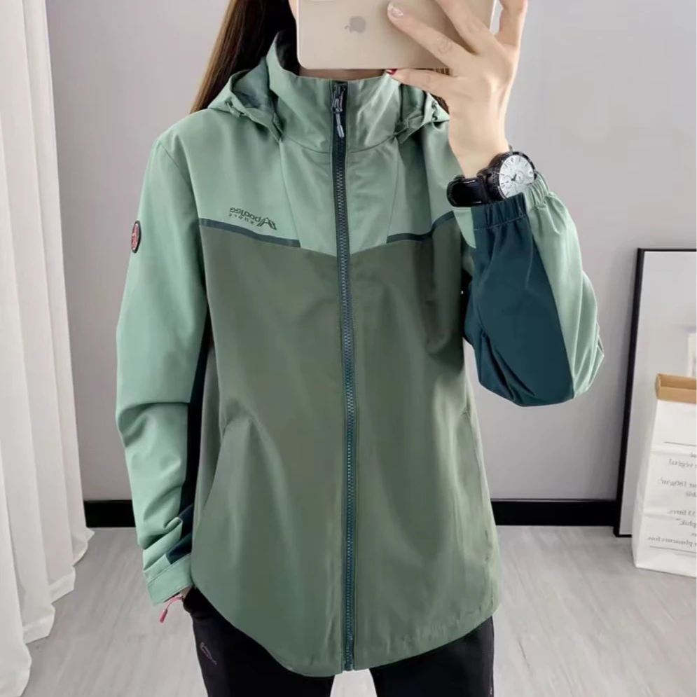 2K792秋冬新款女款冲锋衣三合一可拆卸防风防水加绒登山服