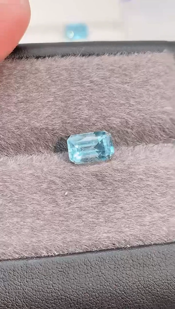 裸石蓝宝石?**宠1.65-148天然海蓝宝石