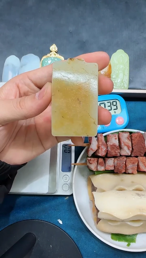 颈饰未镶嵌和田玉n****7吊坠