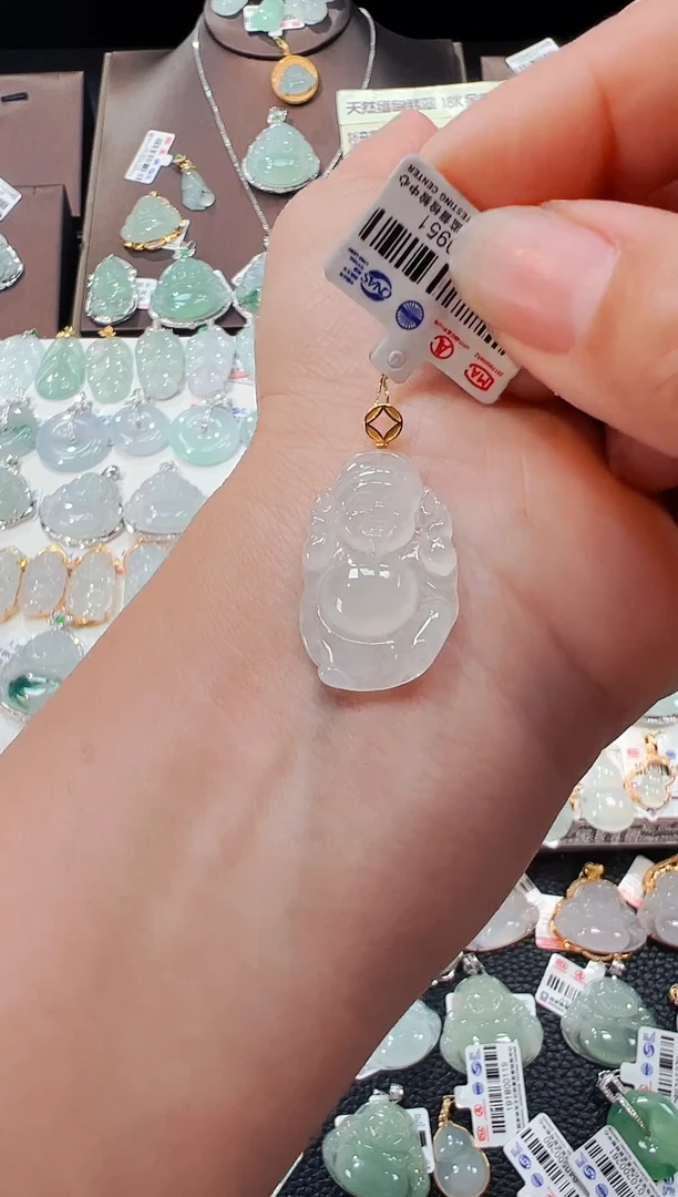 【闪购商品】翡翠吊坠(不含链)18K金镶嵌财神爷吊坠951