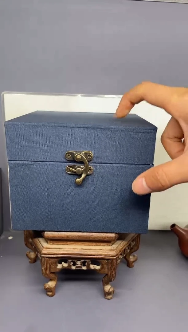 【闪购商品】紫砂茶壶芝麻绿 盒子