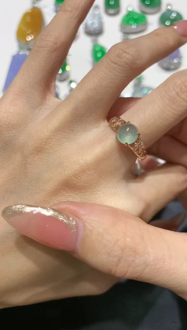 【闪购商品】翡翠吊坠(不含链)18K金镶嵌团购2