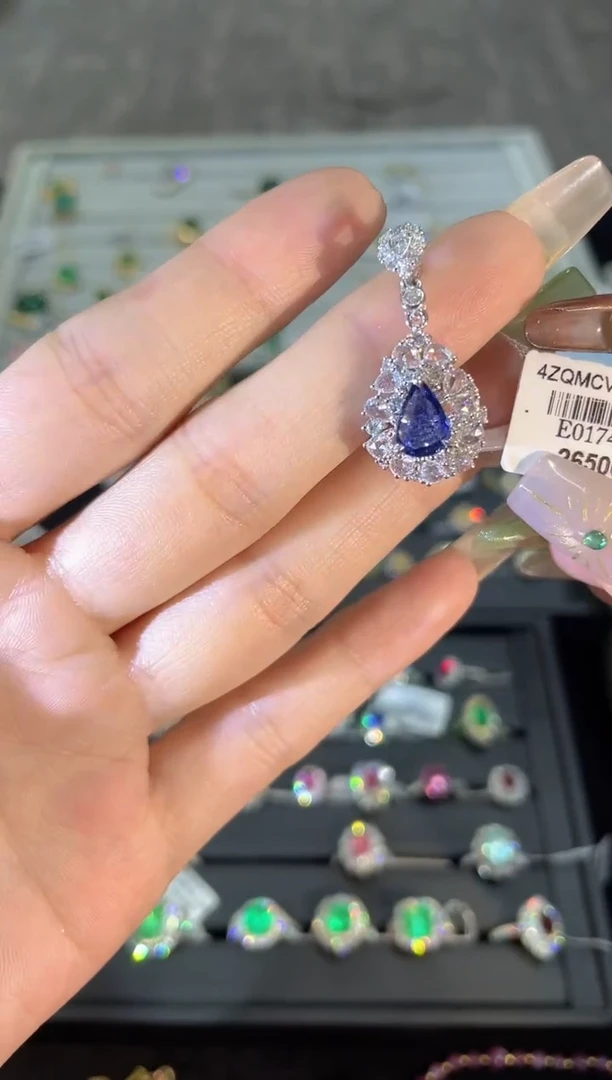 吊坠（不含链）蓝宝石18K金镶嵌    YB