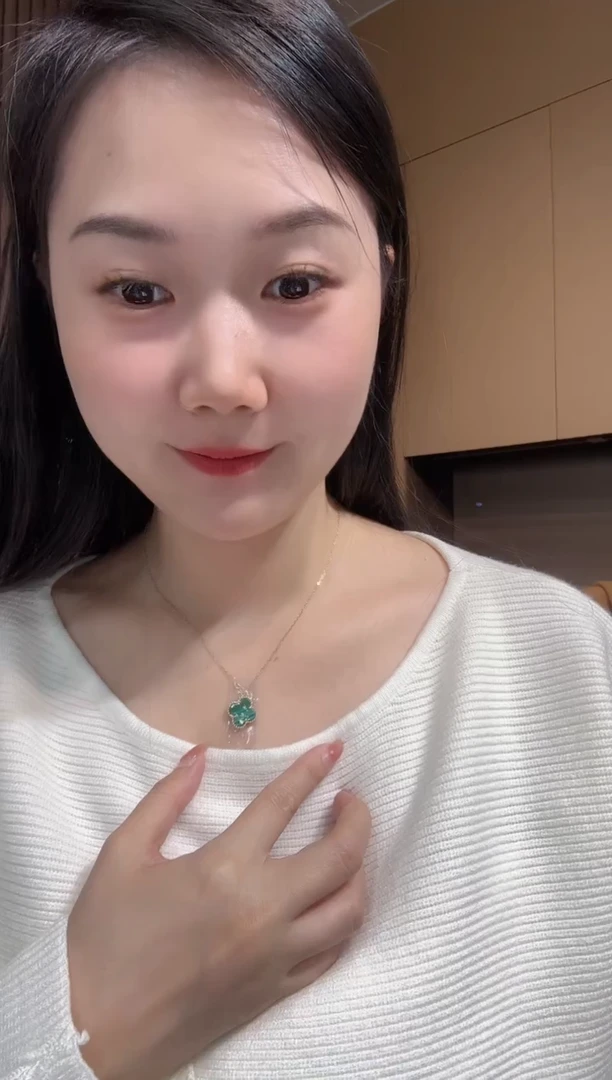 【闪购商品】孔雀石套链18K金镶嵌绿色k黄，四叶草套链GHJ