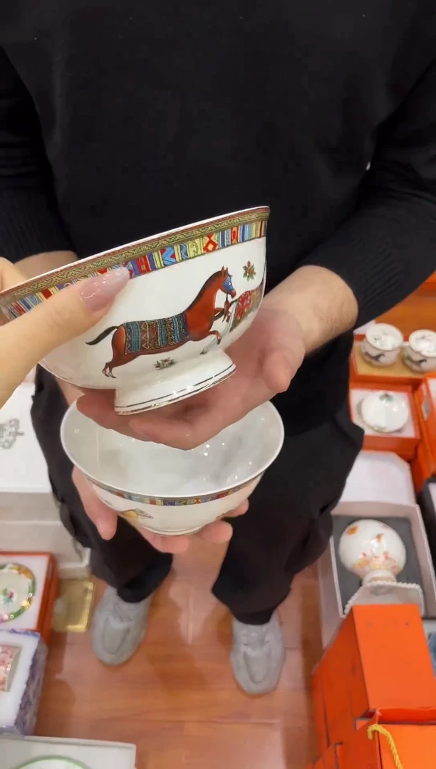 杯鸿辉家品牌瓷器，京东包邮！