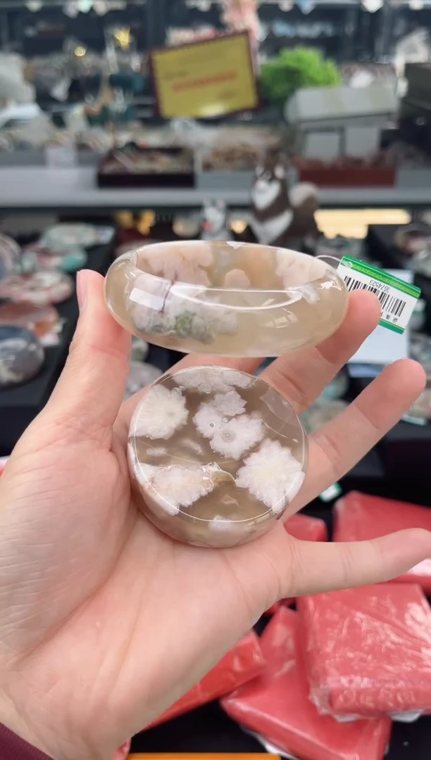 【闪购商品】石英质玉手镯未镶嵌57圈口（赠品镯心）3674523