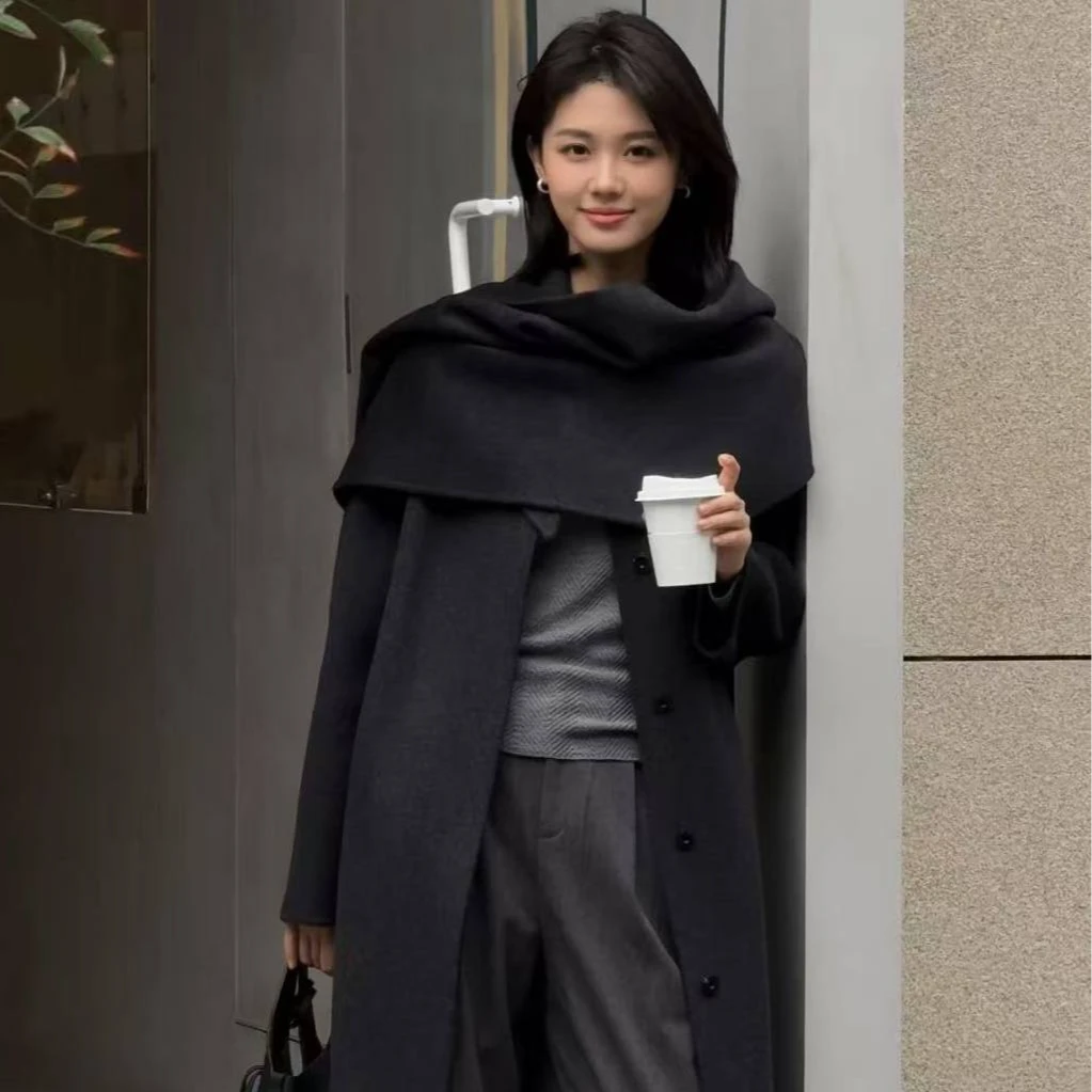 张妍LUNA 山羊绒绵羊毛混纺可拆卸三角巾廊型蝙蝠袖大衣98355C