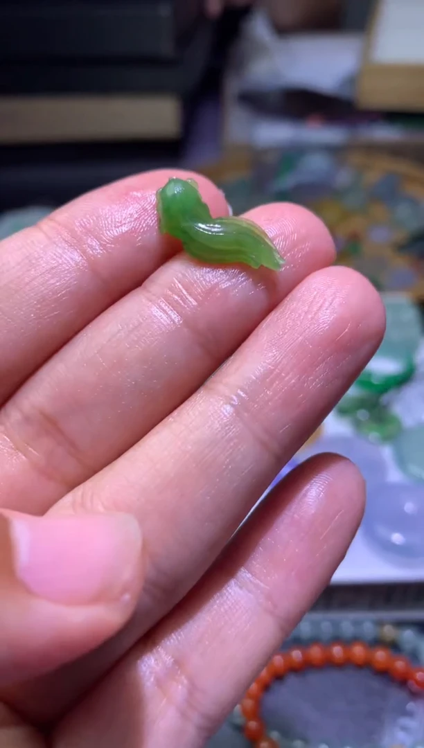未镶嵌定制翡翠毛货